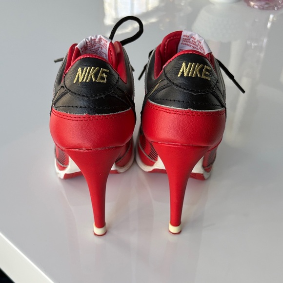Nike Y2K Red and Black Heeled Sneakers size 7 - Picture 6 of 10